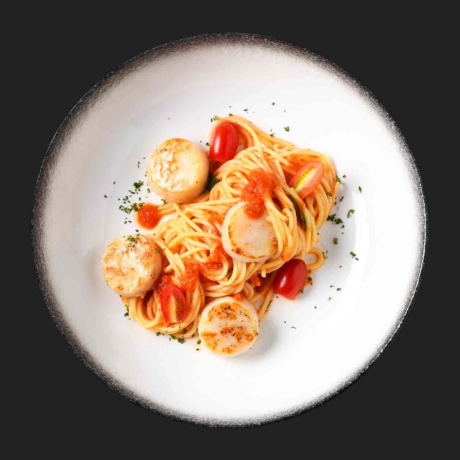 สปาเกตตีหอยเชลล์ซอสมะเขือเทศ